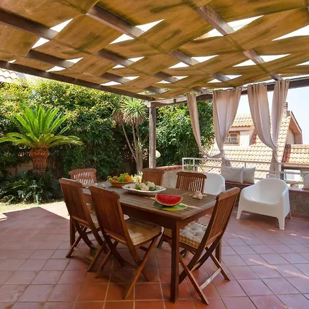 In With House Sea View Vakantiehuis *